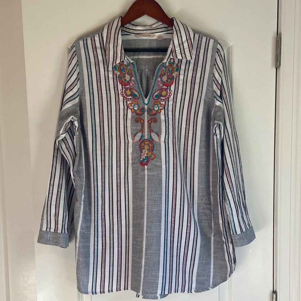 Soft Surroundings Embroidered Tunic Size XL
